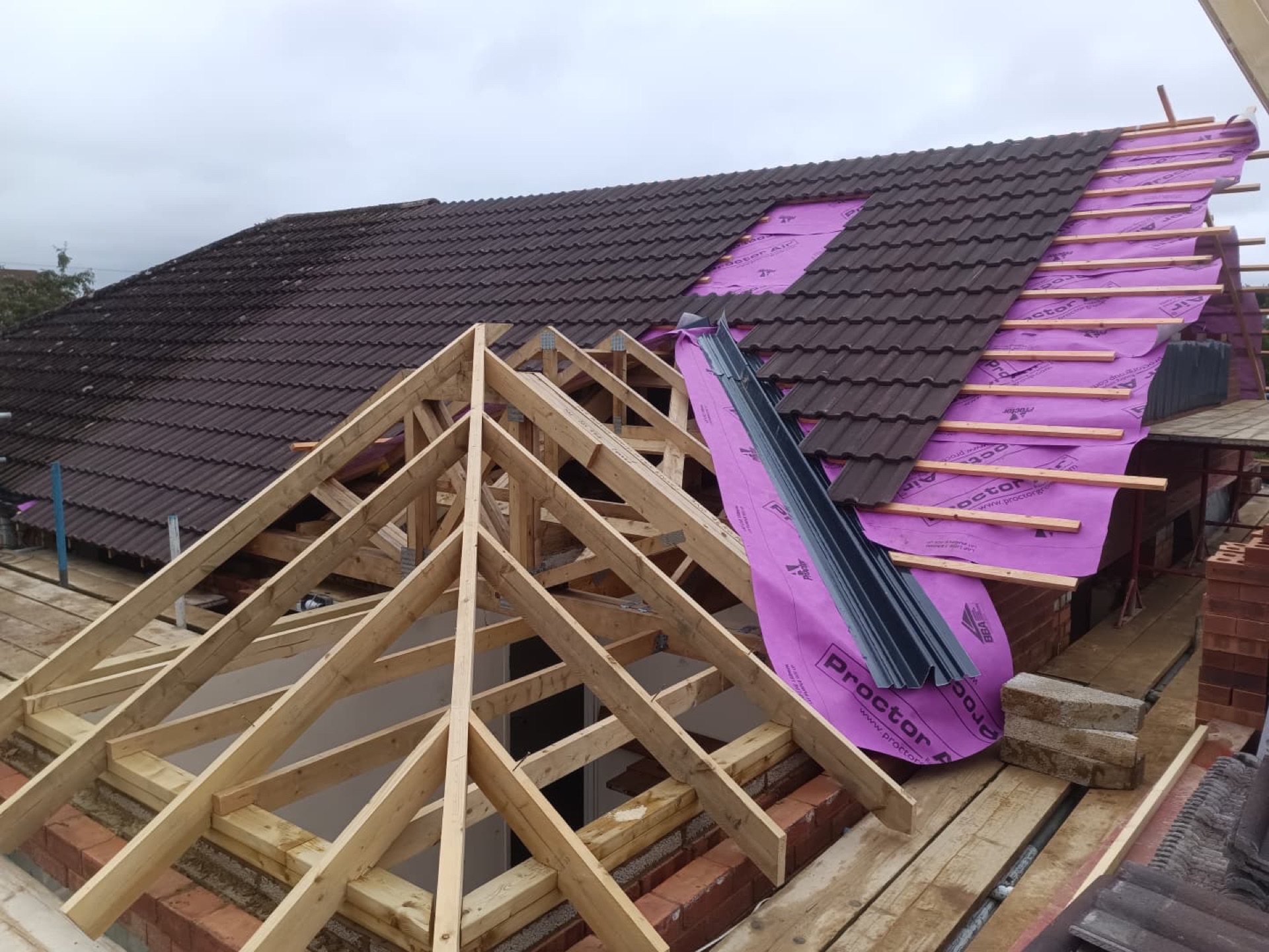 London finished ridge